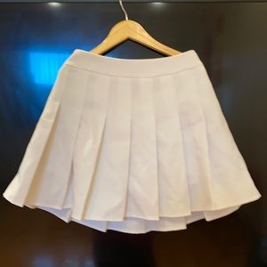 Fashion white skirts